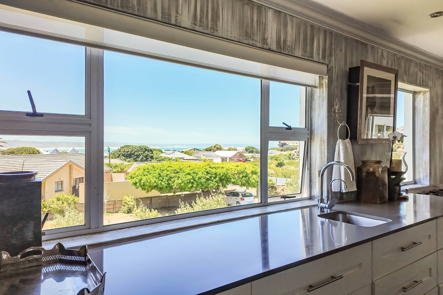 7 Bedroom Property for Sale in Stilbaai Wes Western Cape